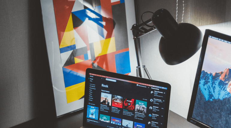 Előadássorozat a család védelmében